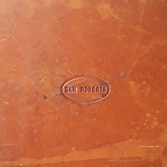 Sam Roberts purse - Picture 2 of 2